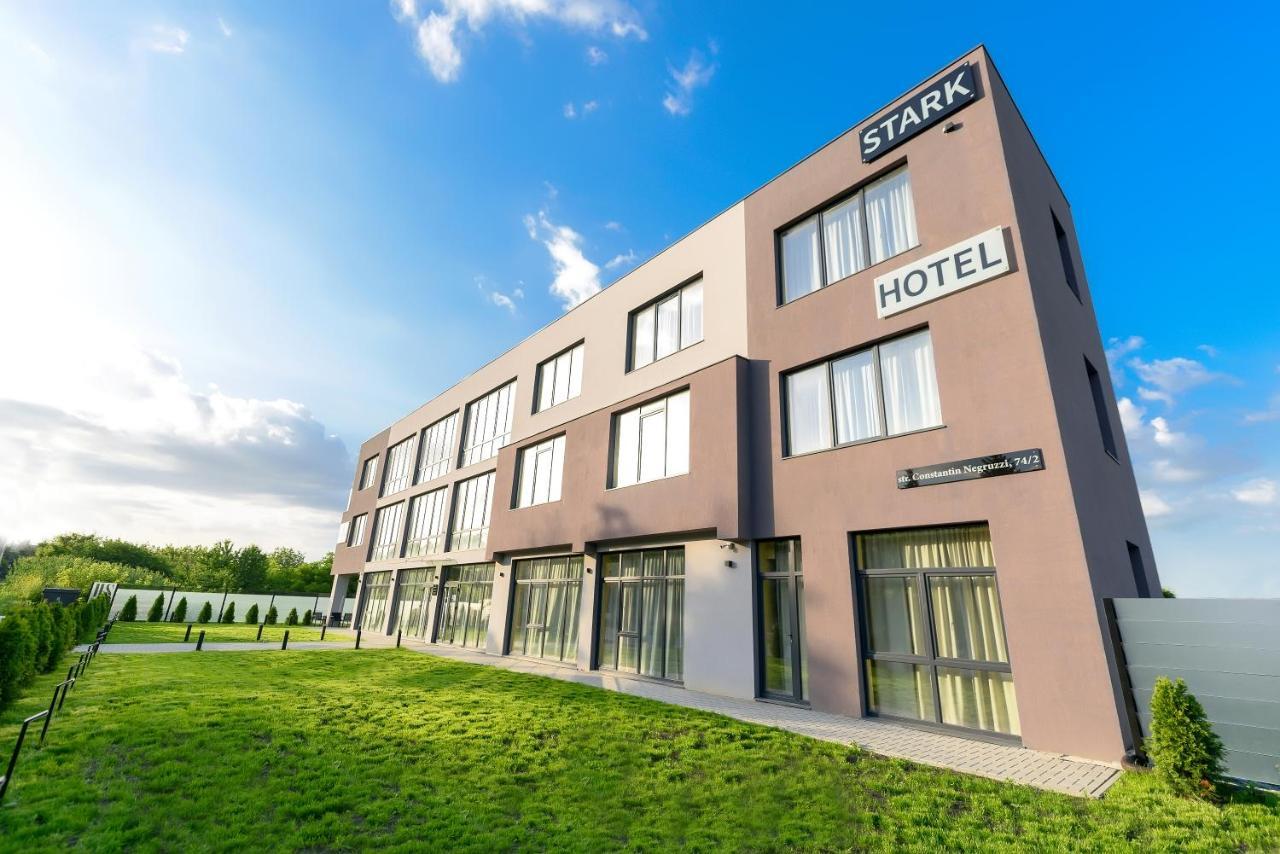 Stark Hotel Orhei Exteriör bild